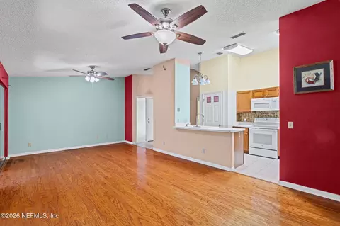 Living - 36 Navarra Ct, Saint Augustine, FL 32086 photo 5 of 6
