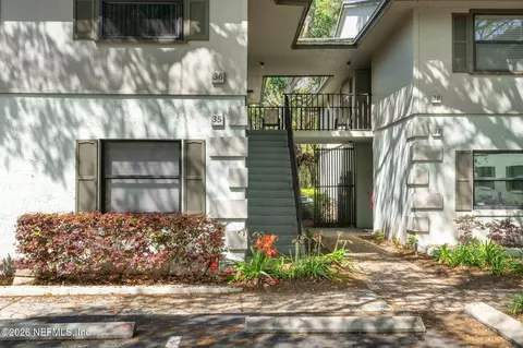 36 Navarra Ct, Saint Augustine, FL 32086