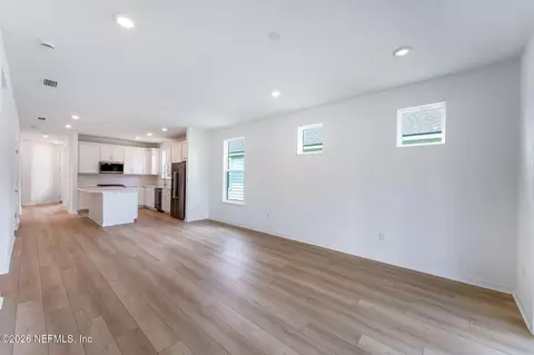 Living - 401 Tranquil Trail Cir, Yulee, FL 32097 photo 4 of 7