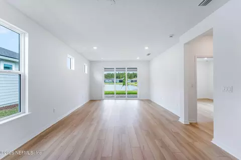 Living - 401 Tranquil Trail Cir, Yulee, FL 32097 photo 2 of 7