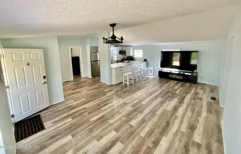 175 Whirlwind Loop Loop, Hawthorne, FL 32640 photo 4