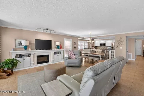 Living - 6170 A1a #215, Saint Augustine, FL 32080 photo 5 of 6