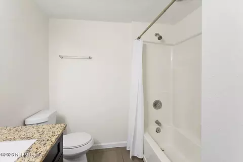 Bath - 103 Coronado St, Saint Augustine, FL 32080 photo 2 of 5