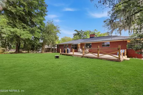 Exterior - 1244 Glengarry Rd, Jacksonville, FL 32207 photo 4 of 5