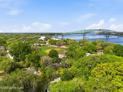 View/Area - 1244 Glengarry Rd, Jacksonville, FL 32207 photo 6 of 8