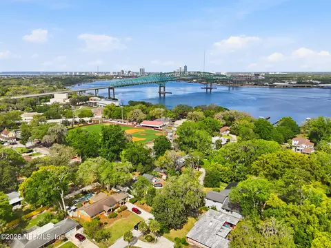 View/Area - 1244 Glengarry Rd, Jacksonville, FL 32207 photo 8 of 8