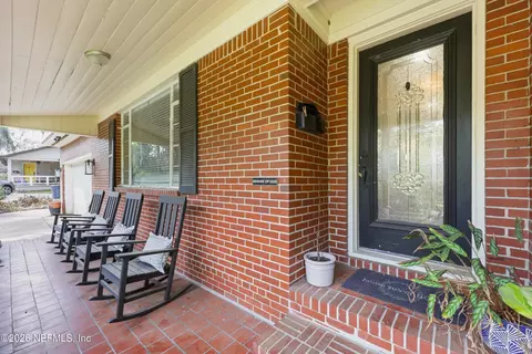 Exterior - 1244 Glengarry Rd, Jacksonville, FL 32207 photo 1 of 5