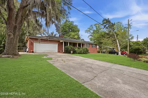 Exterior - 1244 Glengarry Rd, Jacksonville, FL 32207 photo 2 of 5