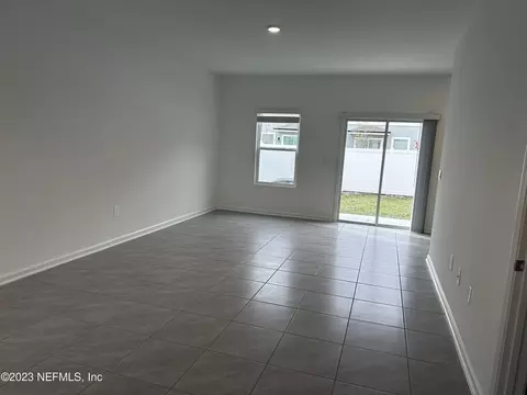 Living - 400 Talulla Trl, Saint Augustine, FL 32095 photo 3 of 9