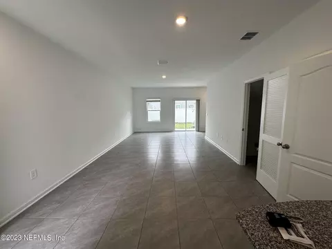 Living - 400 Talulla Trl, Saint Augustine, FL 32095 photo 9 of 9