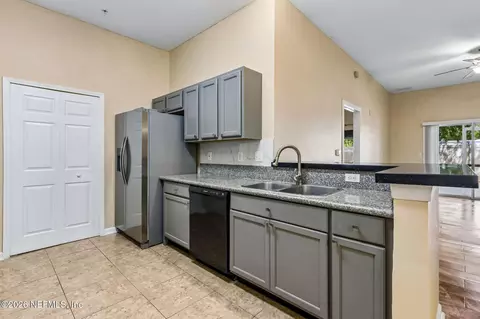 6063 Maggies Cir #106, Jacksonville, FL 32244