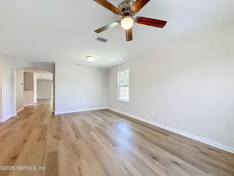 Living - 5980 Sands Pointe Dr, Macclenny, FL 32063 photo 4 of 10