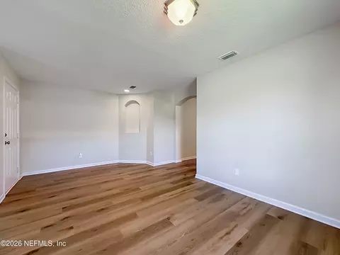 Living - 5980 Sands Pointe Dr, Macclenny, FL 32063 photo 3 of 10