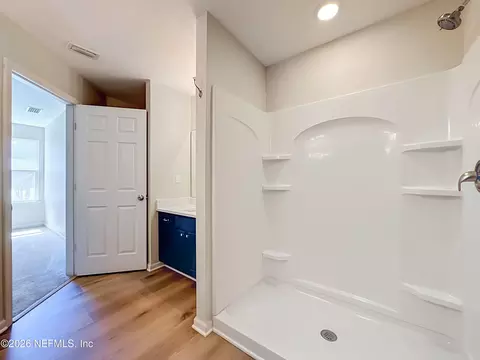 Bath - 5980 Sands Pointe Dr, Macclenny, FL 32063 photo 3 of 4