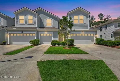 381 Richmond Dr, Saint Johns, FL 32259