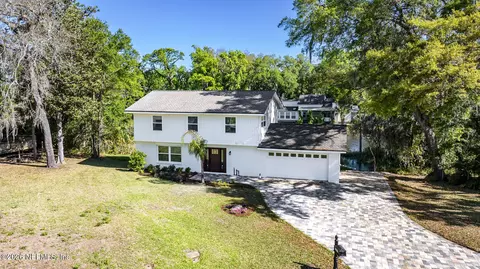 1811 Twelve Oaks Ln N, Neptune Beach, FL 32266