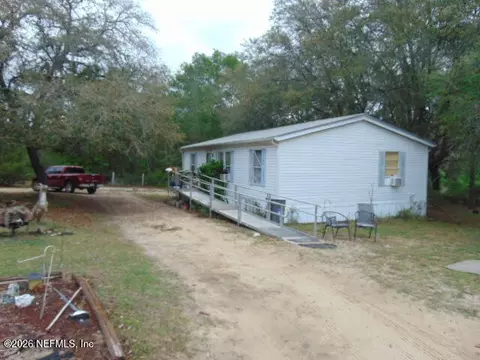 Exterior - 130 Interlachen Blvd, Interlachen, FL 32148 photo 3 of 6