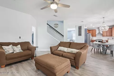 Entry Way - 2109 Fox Tail Ct, Saint Augustine, FL 32092 photo 6 of 7