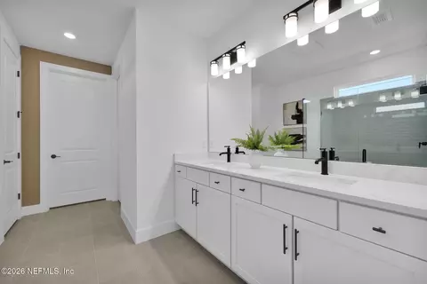 Bath - 152 Headstream Dr, Saint Johns, FL 32259 photo 2 of 3