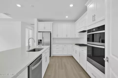 Kitchen - 152 Headstream Dr, Saint Johns, FL 32259 photo 2 of 2