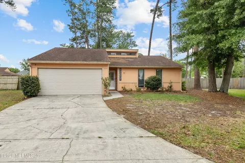 10532 Arrowhead Ct, Jacksonville, FL 32257
