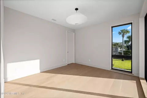 Bedroom - 1475 Ocean Blvd, Atlantic Beach, FL 32233 photo 9 of 10