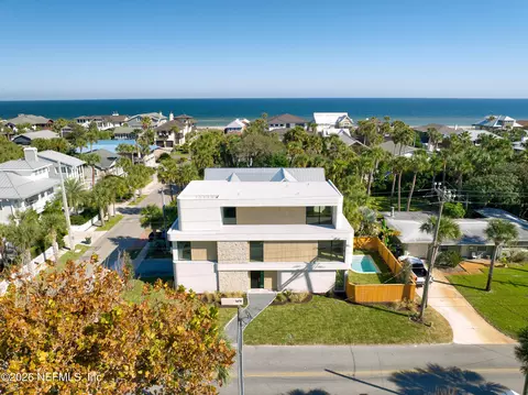 View/Area - 1475 Ocean Blvd, Atlantic Beach, FL 32233 photo 1 of 9