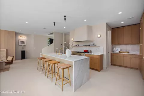 Kitchen - 1475 Ocean Blvd, Atlantic Beach, FL 32233 photo 9 of 10
