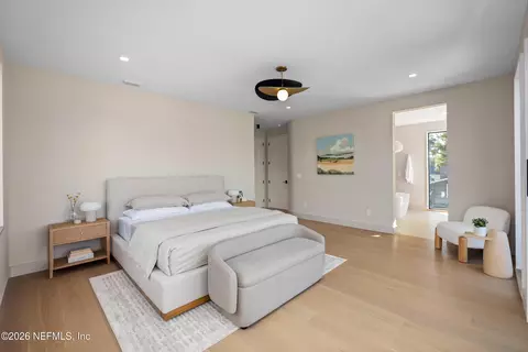 Bedroom - 1475 Ocean Blvd, Atlantic Beach, FL 32233 photo 2 of 10
