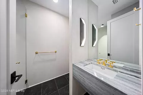 Bath - 1475 Ocean Blvd, Atlantic Beach, FL 32233 photo 8 of 14