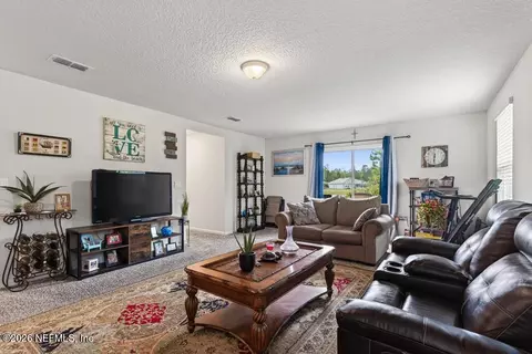 Living - 70144 Roseapple Ct, Yulee, FL 32097 photo 1 of 2