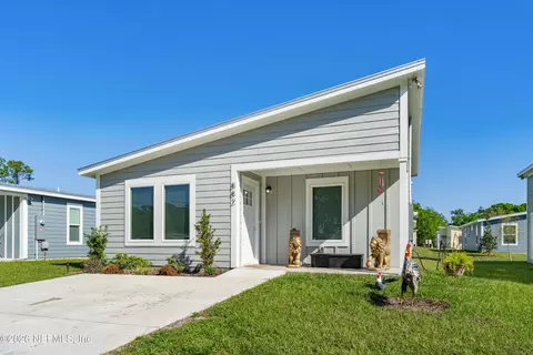 882 Helen St, Saint Augustine, FL 32084