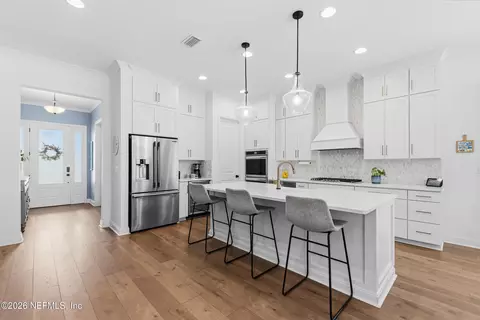 Kitchen - 294 Sawgrass Dr, Yulee, FL 32097 photo 2 of 5