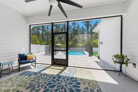 Exterior - 294 Sawgrass Dr, Yulee, FL 32097 photo 2 of 10