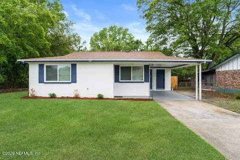 9554 Spottswood Rd W, Jacksonville, FL 32208