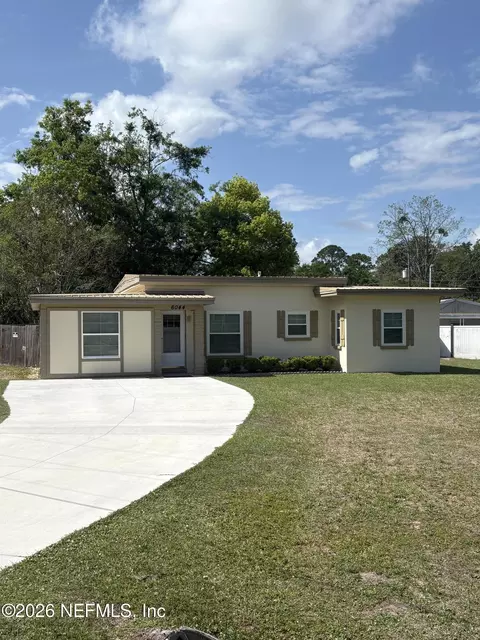 6044 Sabre Dr, Jacksonville, FL 32244