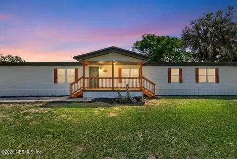 100 Pickerel Ave, Satsuma, FL 32189