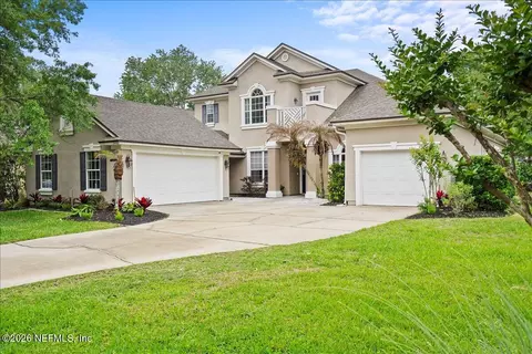 2470 Country Side Dr, Fleming Island, FL 32003