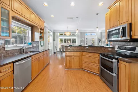 Kitchen - 9106 Mellon Ct, Saint Augustine, FL 32080 photo 2 of 4