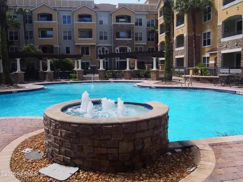 8539 Gate Pkwy W #9411, Jacksonville, FL 32216