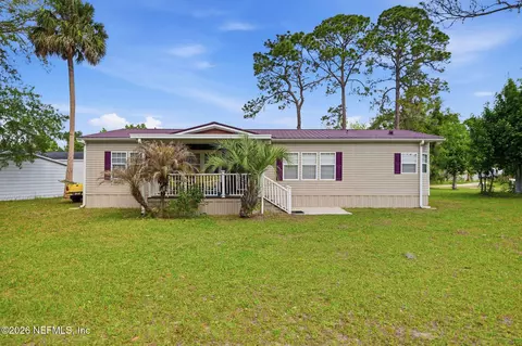 115 Vermont Ave, Crescent City, FL 32112