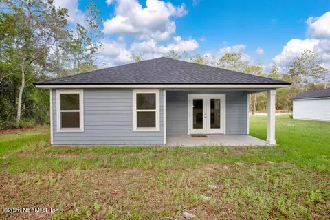 Exterior - 407 Rustic Rd, Satsuma, FL 32189 photo 2 of 3