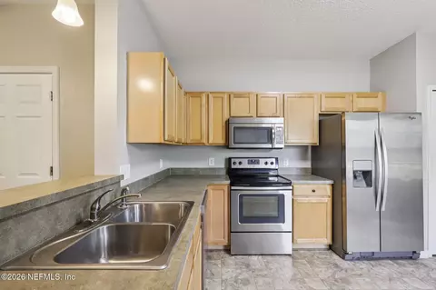 Kitchen - 241 Scrub Jay Dr, Saint Augustine, FL 32092 photo 2 of 2