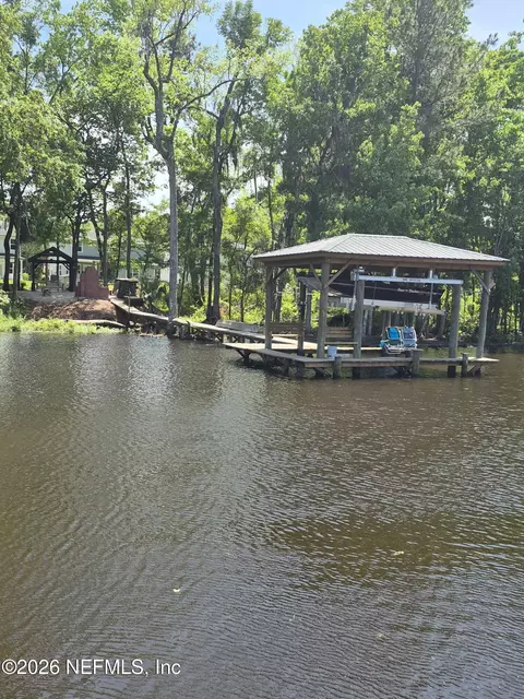 6093 Hyde Park Cir, Jacksonville, FL 32210