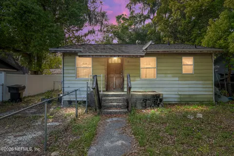 502 SE 15th St, Gainesville, FL 32641