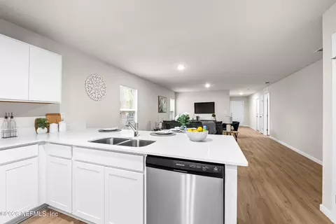 Kitchen - 231 W 39th St, Jacksonville, FL 32206 photo 2 of 2