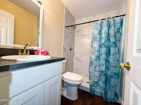 Bath - 1135 Neil Ct, Starke, FL 32091 photo 1 of 1