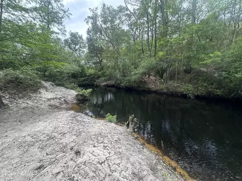 000 Black Creek Dr, Middleburg, FL 32068