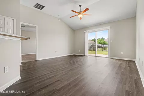 Living - 94011 Last Ln, Yulee, FL 32097 photo 1 of 3