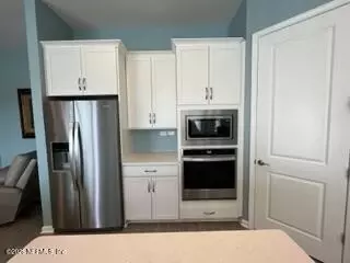 Kitchen - 405 Rum Runner Way, Saint Johns, FL 32259 photo 3 of 3